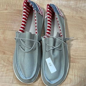 Mens Boat Shoes NEVER USED plus Free pair shown in last picture